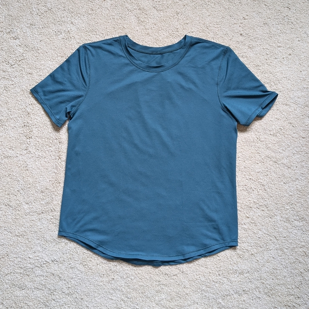 Lululemon High-Neck Running and Training T-Shirt Size 4 Green Jasper